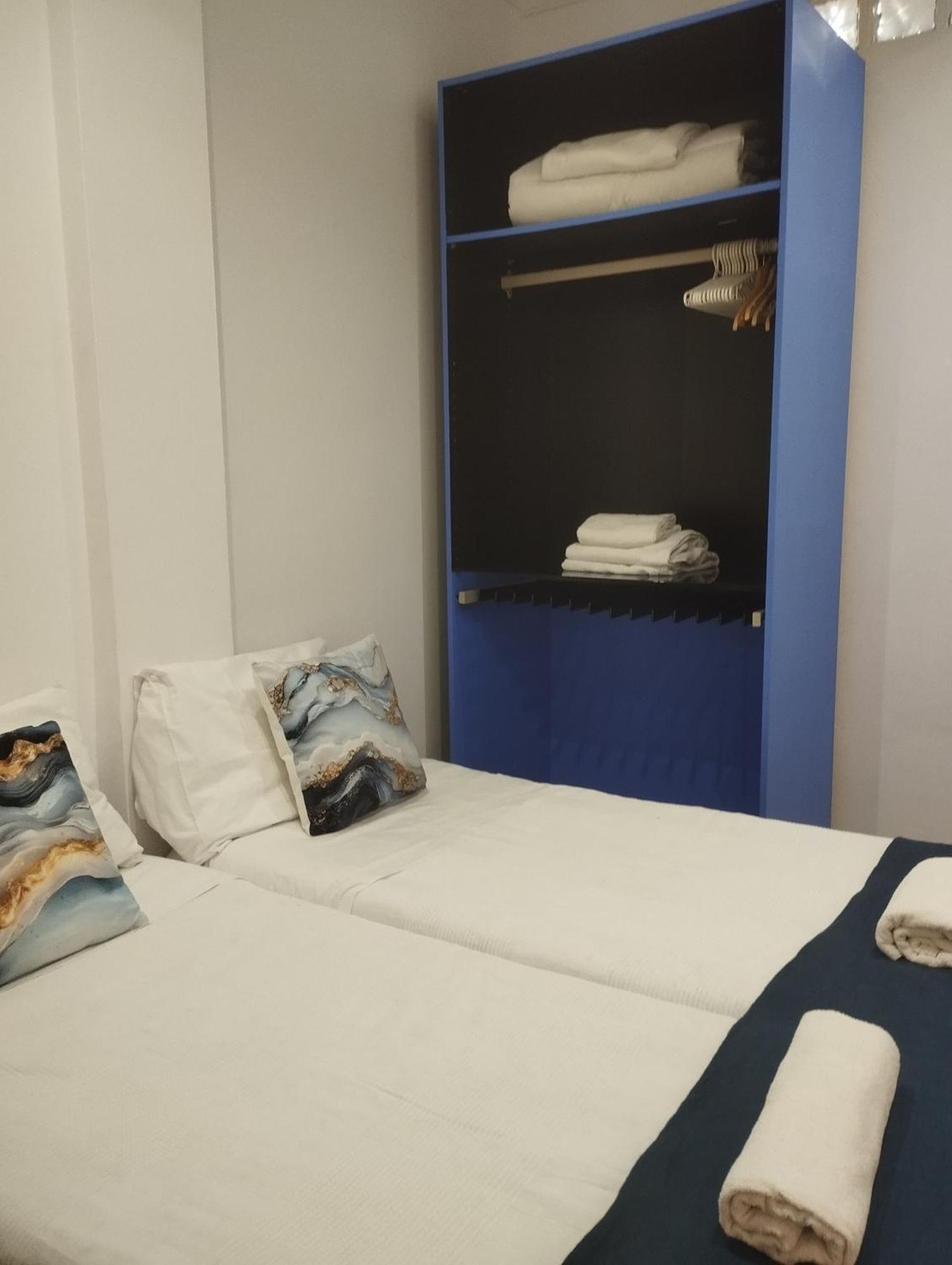 Port House, Paseo Maritimo,A Un Minuto Playa Apartment Фуeнхирола Екстериор снимка