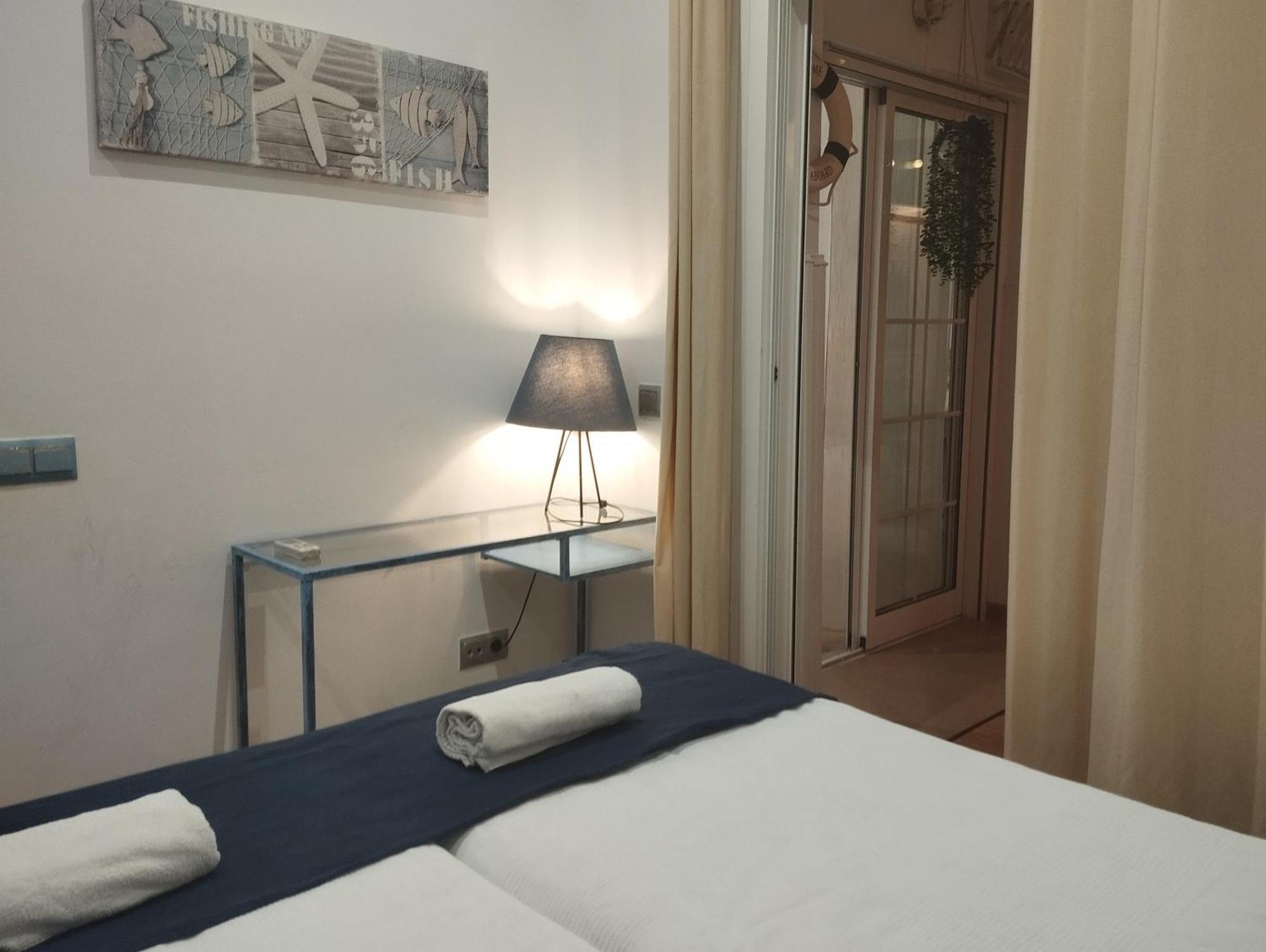 Port House, Paseo Maritimo,A Un Minuto Playa Apartment Фуeнхирола Екстериор снимка