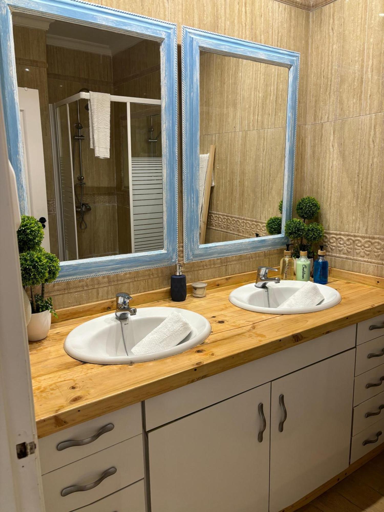 Port House, Paseo Maritimo,A Un Minuto Playa Apartment Фуeнхирола Екстериор снимка